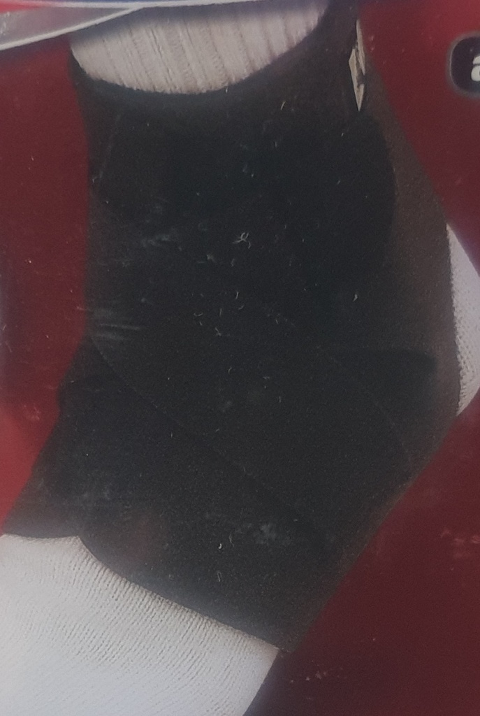 ADJUSTABLE ANKLE SUPPORT                                                 